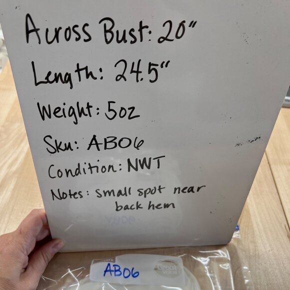 WHBM Ruffle Front Sleeveless Shell Blouse White Size Medium NWT - Picture 12 of 13